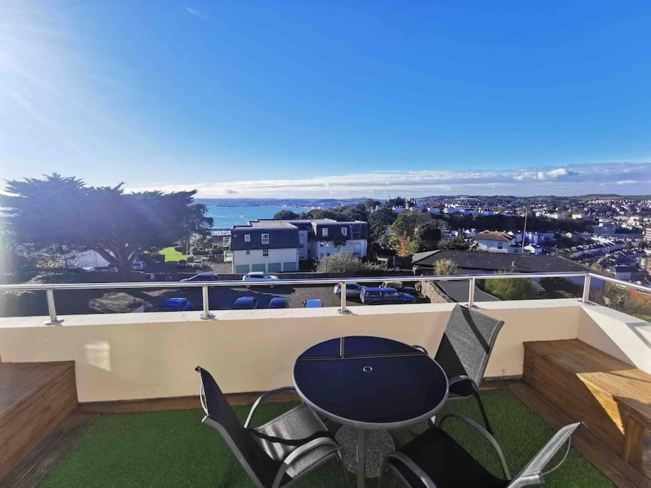 Number 7 Torquay Stunning Sea Views Apartment Exterior photo